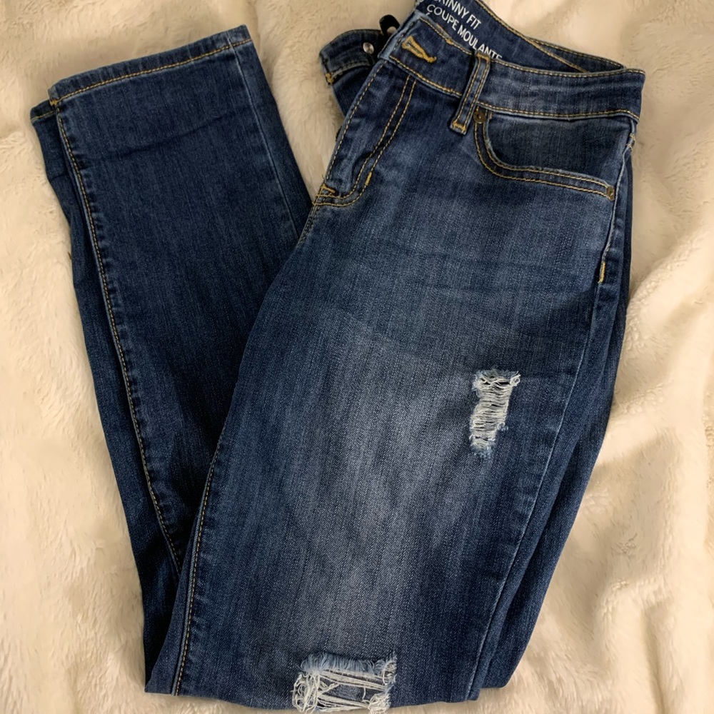Distressed skinny fit jeans by Gap
